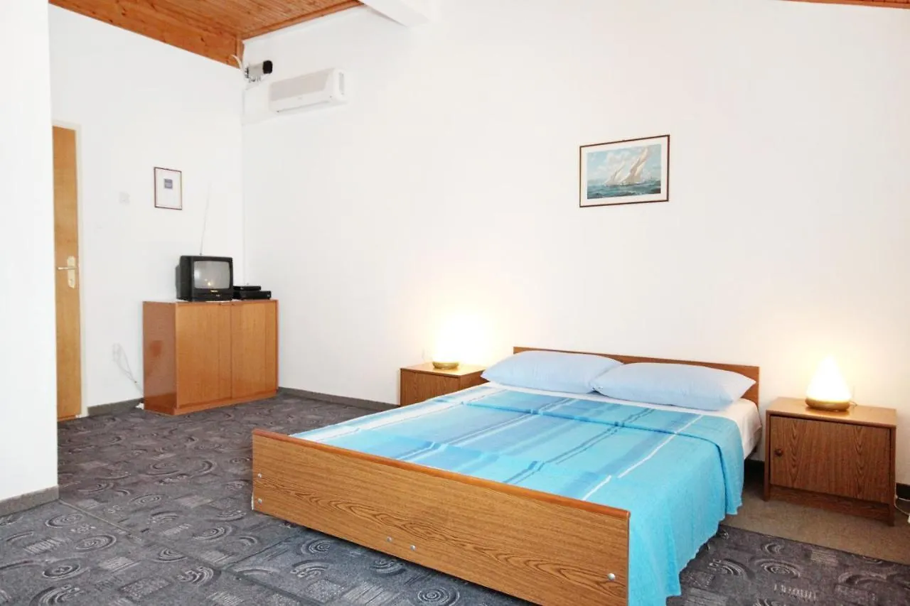 Apartments With A Parking Space Vrsi - Mulo, Zadar - 5796