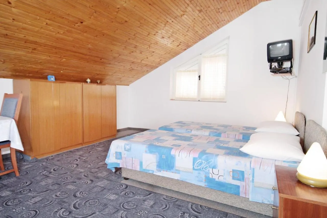 Apartments With A Parking Space Vrsi - Mulo, Zadar - 5796 0*,